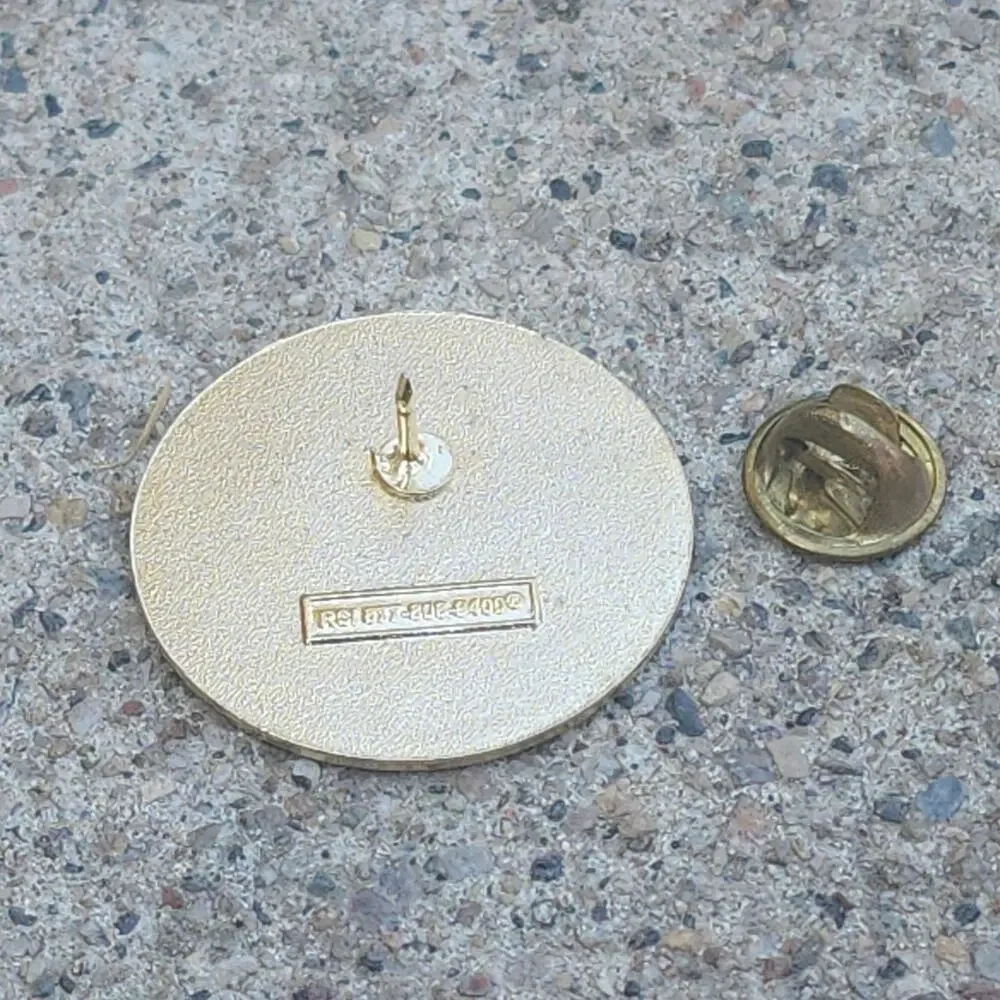 Lions Club MD5M 2010 2011 Governor's Award Beacon Hope Lighthouse Enamel Pin